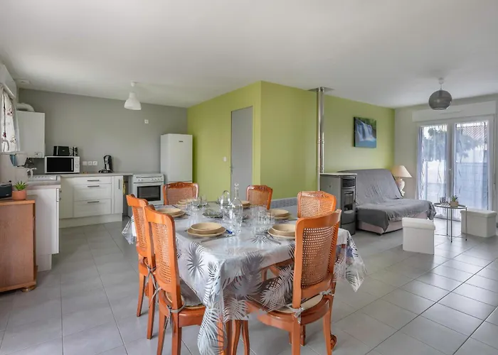 펜션 Maison De Plain-pied - Quartier Calme Pour Six Personnes